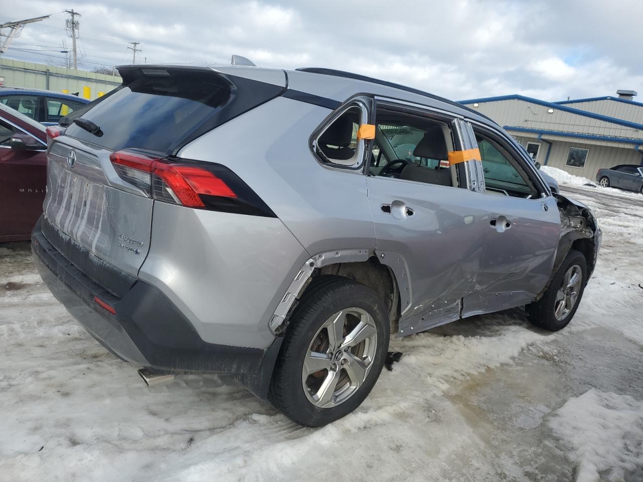 2019 Toyota RAV 4 - Image 3