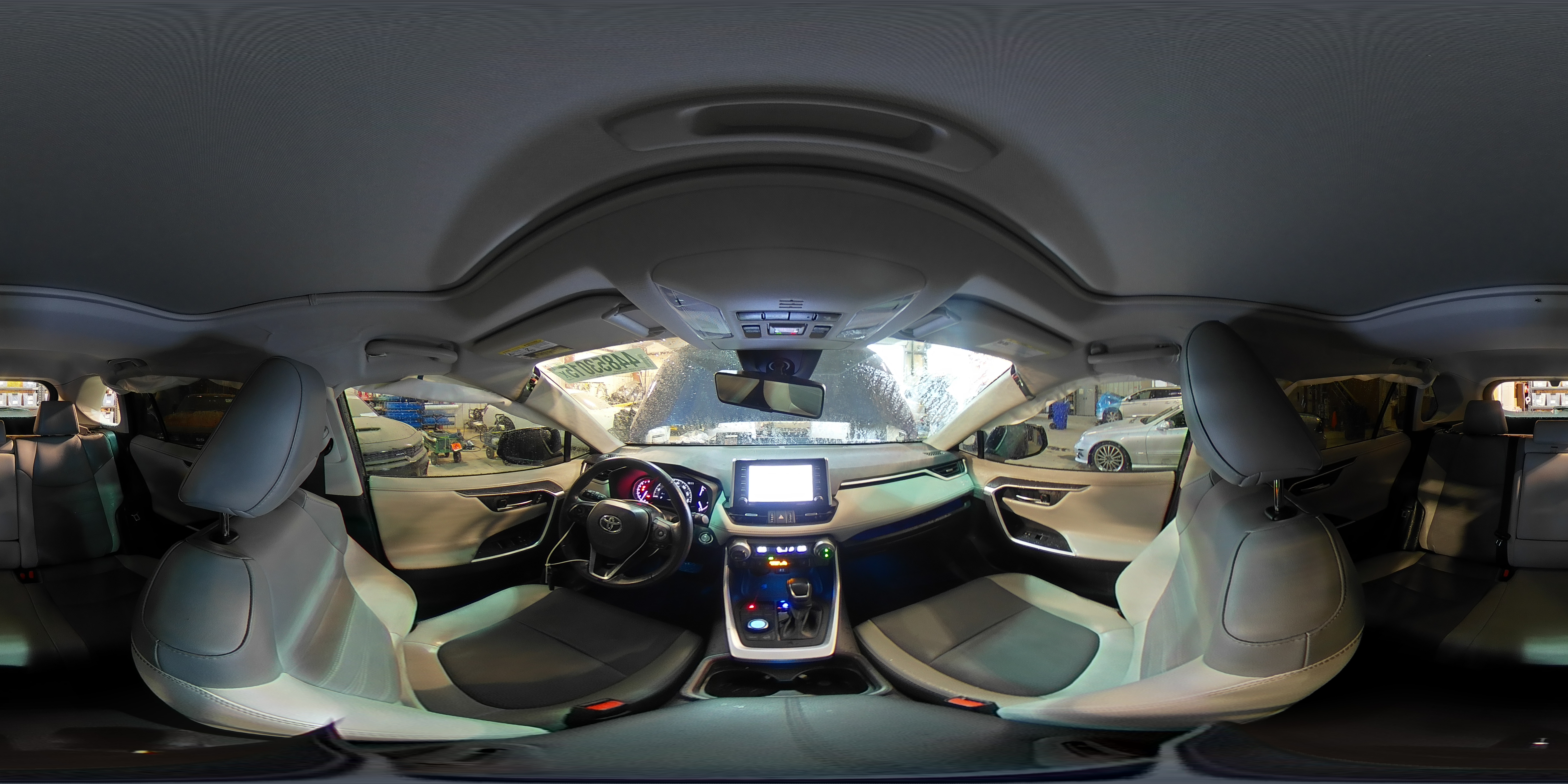 2019 Toyota RAV 4 - Image 15