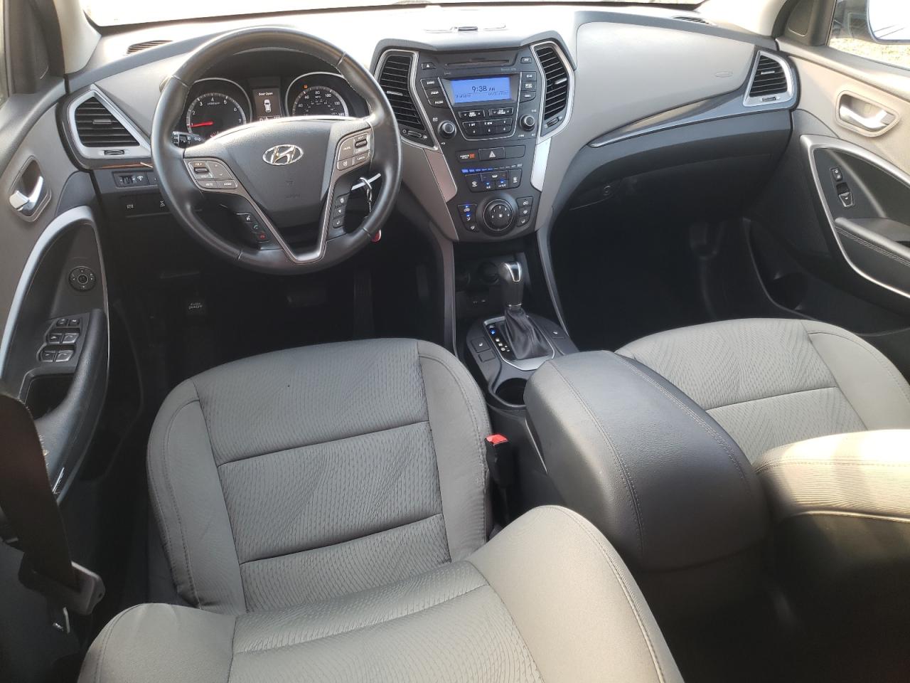 2013 Hyundai Santa Fe - Image 8