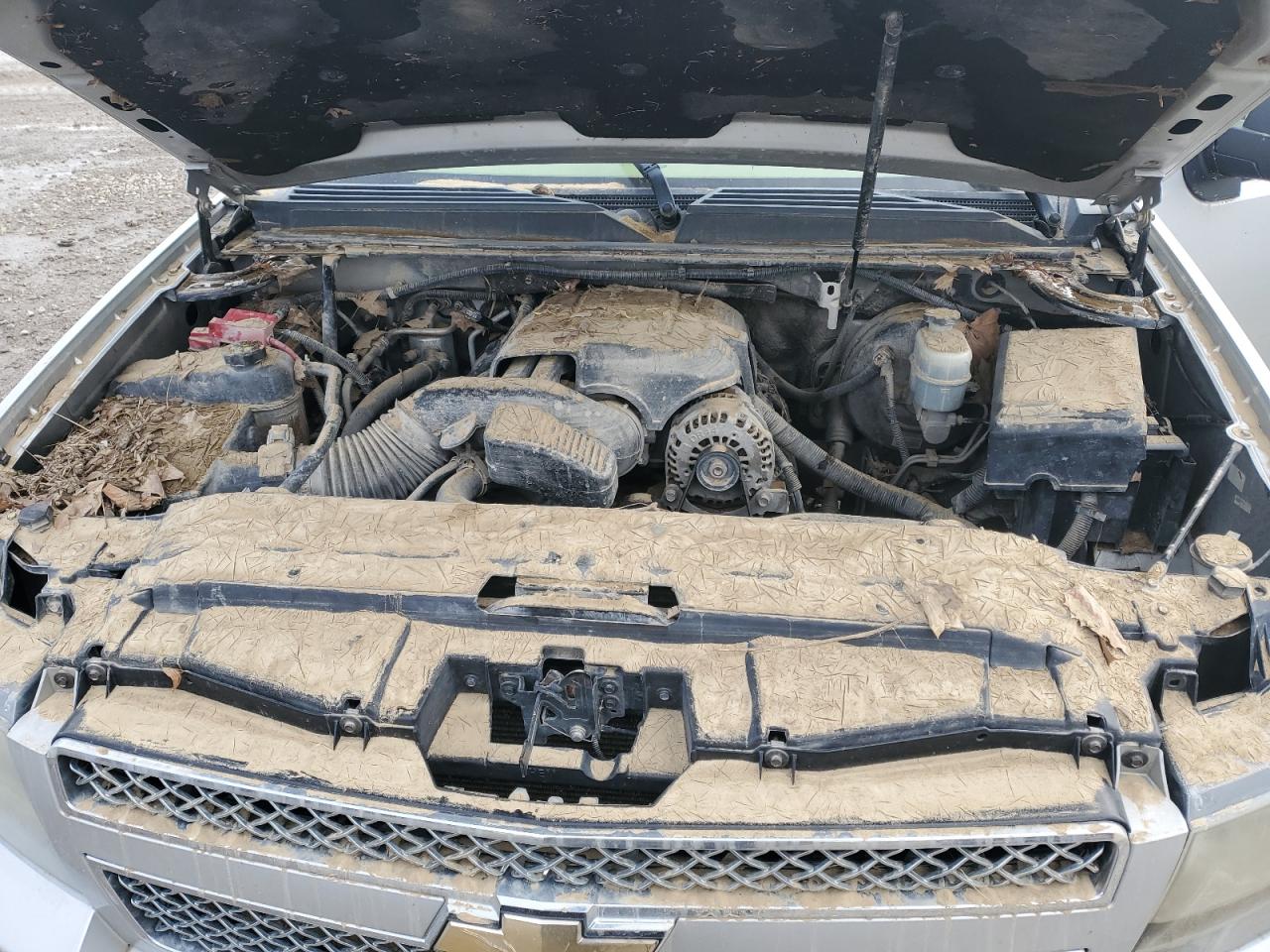 2011 Chevrolet Tahoe - Image 12