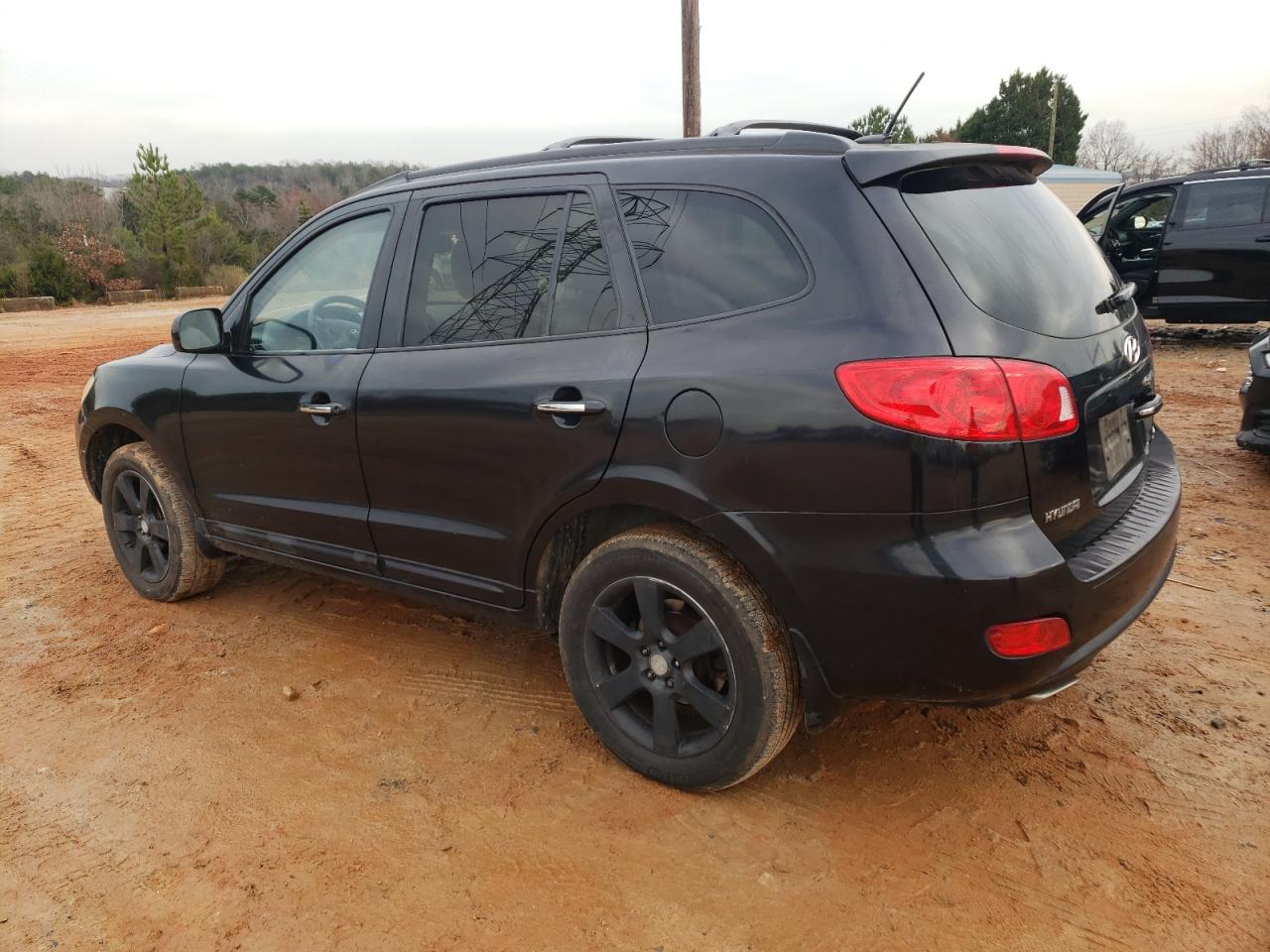 2009 Hyundai Santa Fe - Image 2