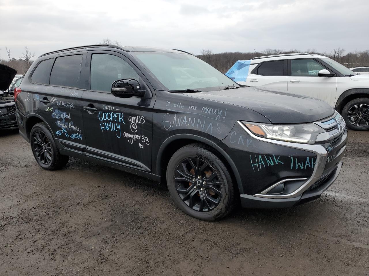 2018 Mitsubishi Outlander - Image 4