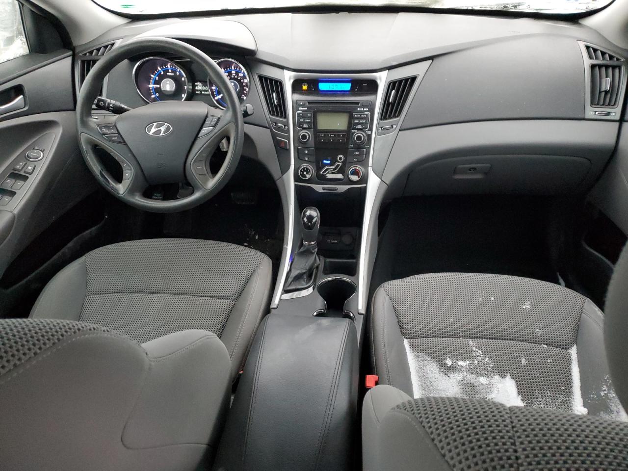 2011 Hyundai Sonata - Image 8