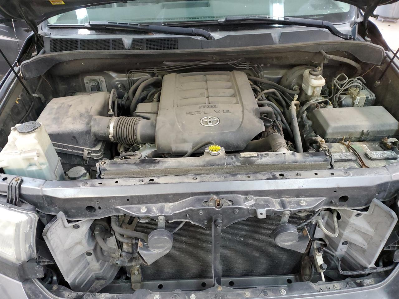 2012 Toyota Tundra - Image 12
