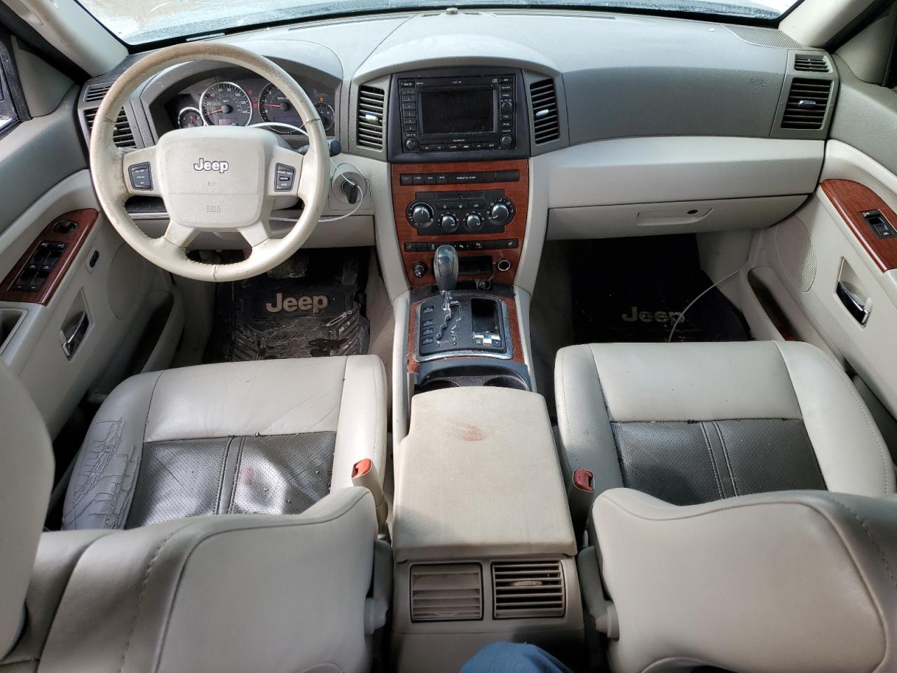 2006 Jeep Grand Cherokee - Image 8