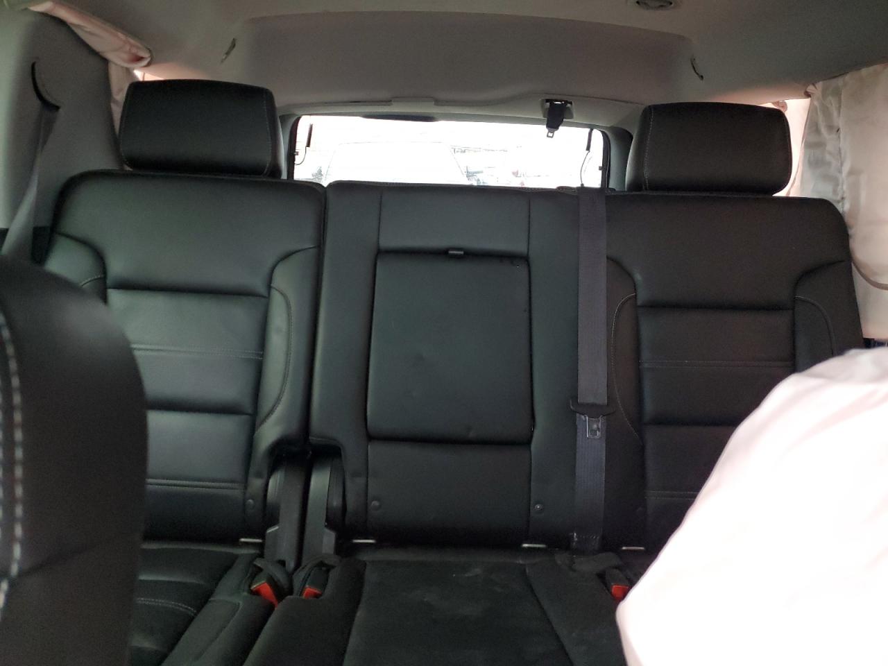 2015 GMC Yukon - Image 10