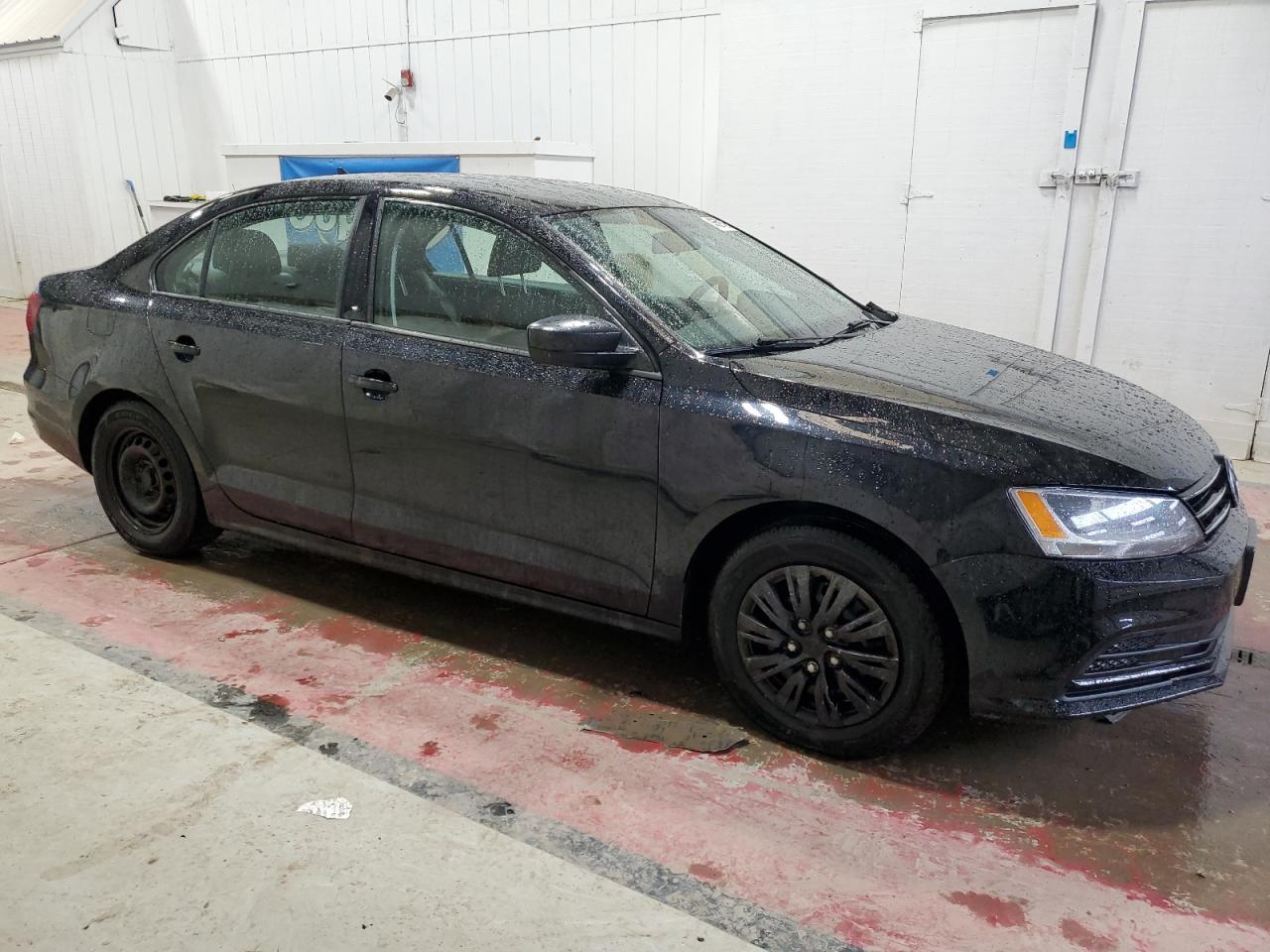2016 Volkswagen Jetta - Image 4