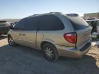 2006 Chrysler Town & Country Touring იყიდება Kansas City-ში, KS - Burn - Interior
