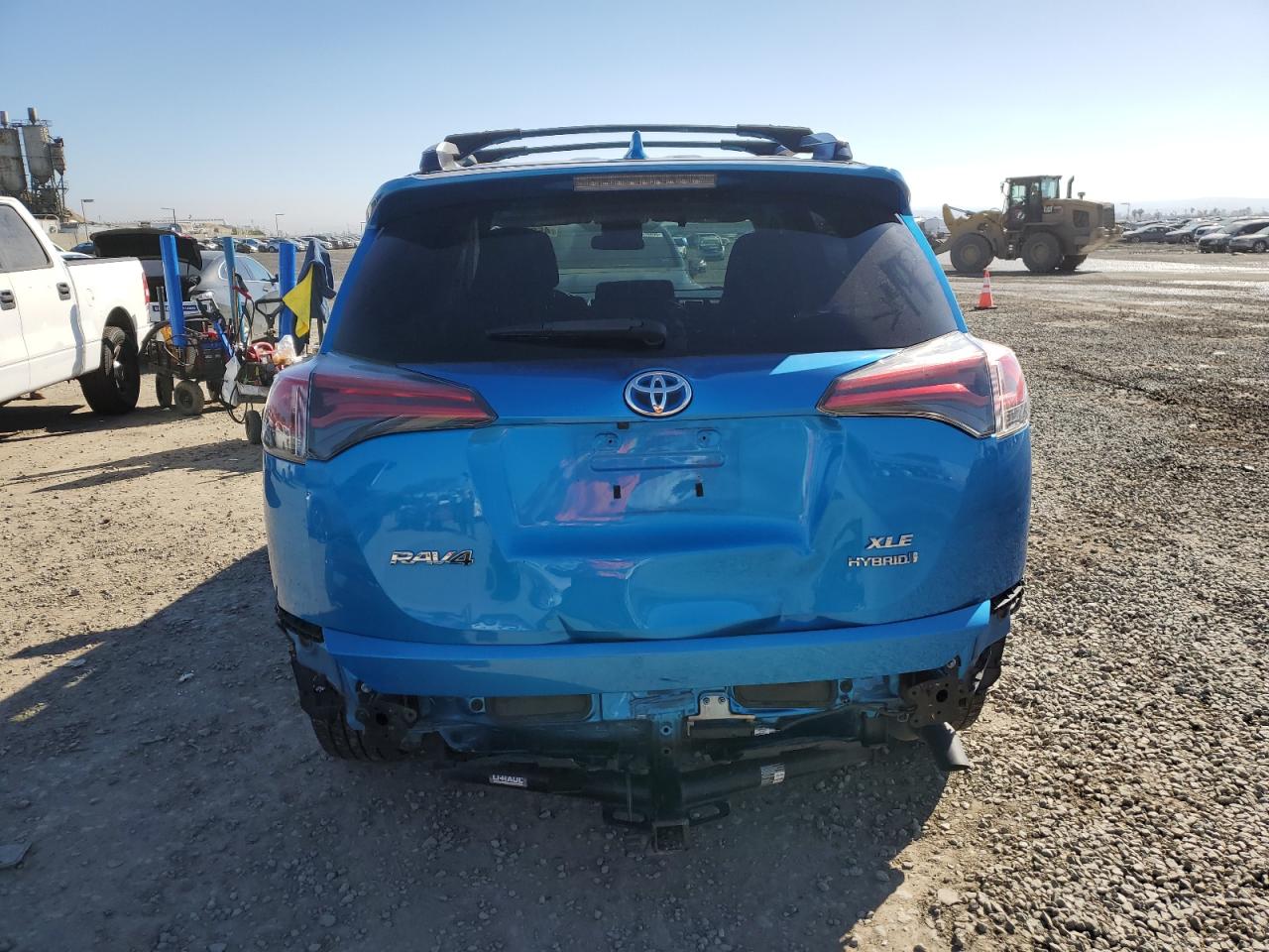 2017 Toyota RAV 4 - Image 6