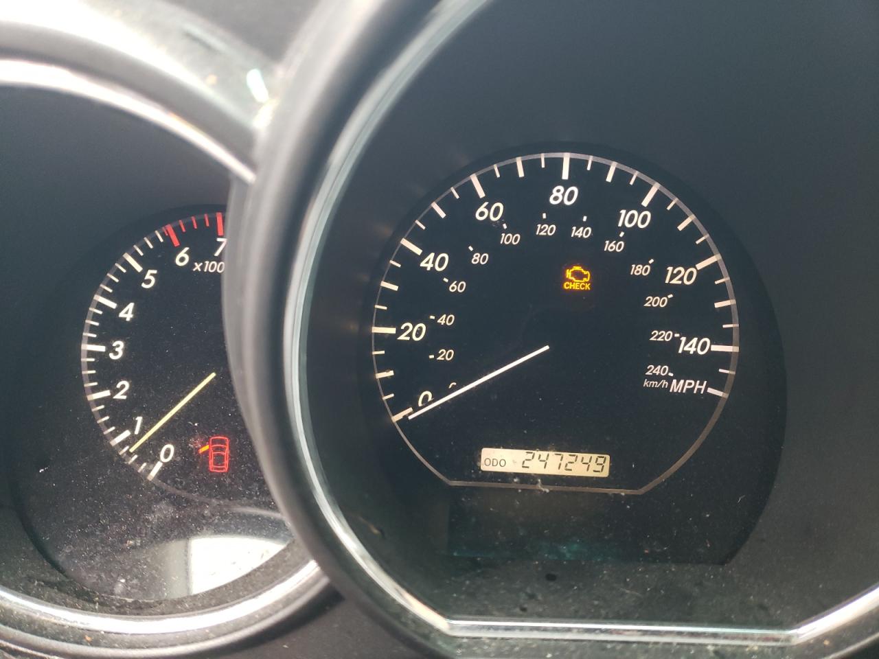 2005 Lexus RX - Image 9