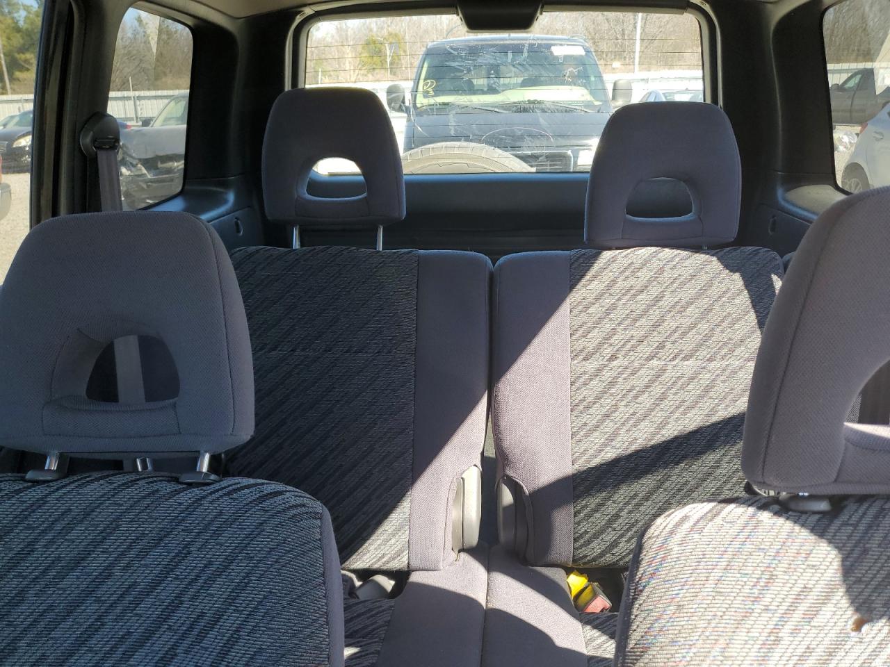 2000 Toyota RAV 4 - Image 10