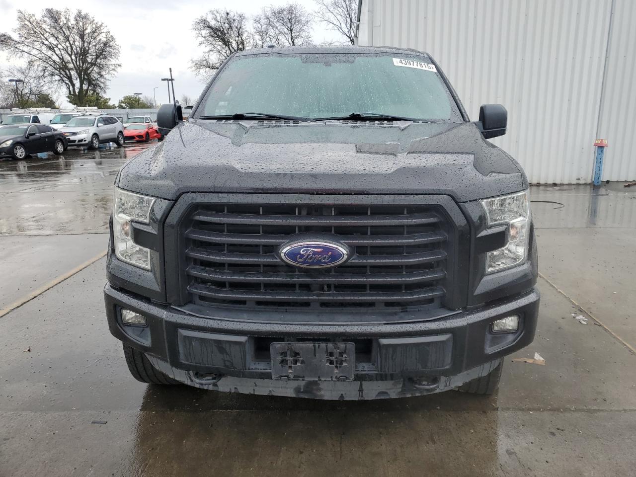 2015 Ford F-150 - Image 5