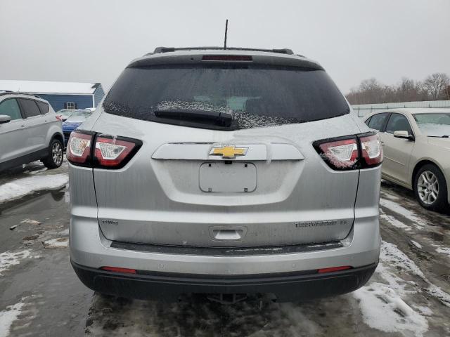  CHEVROLET TRAVERSE 2015 Srebrny