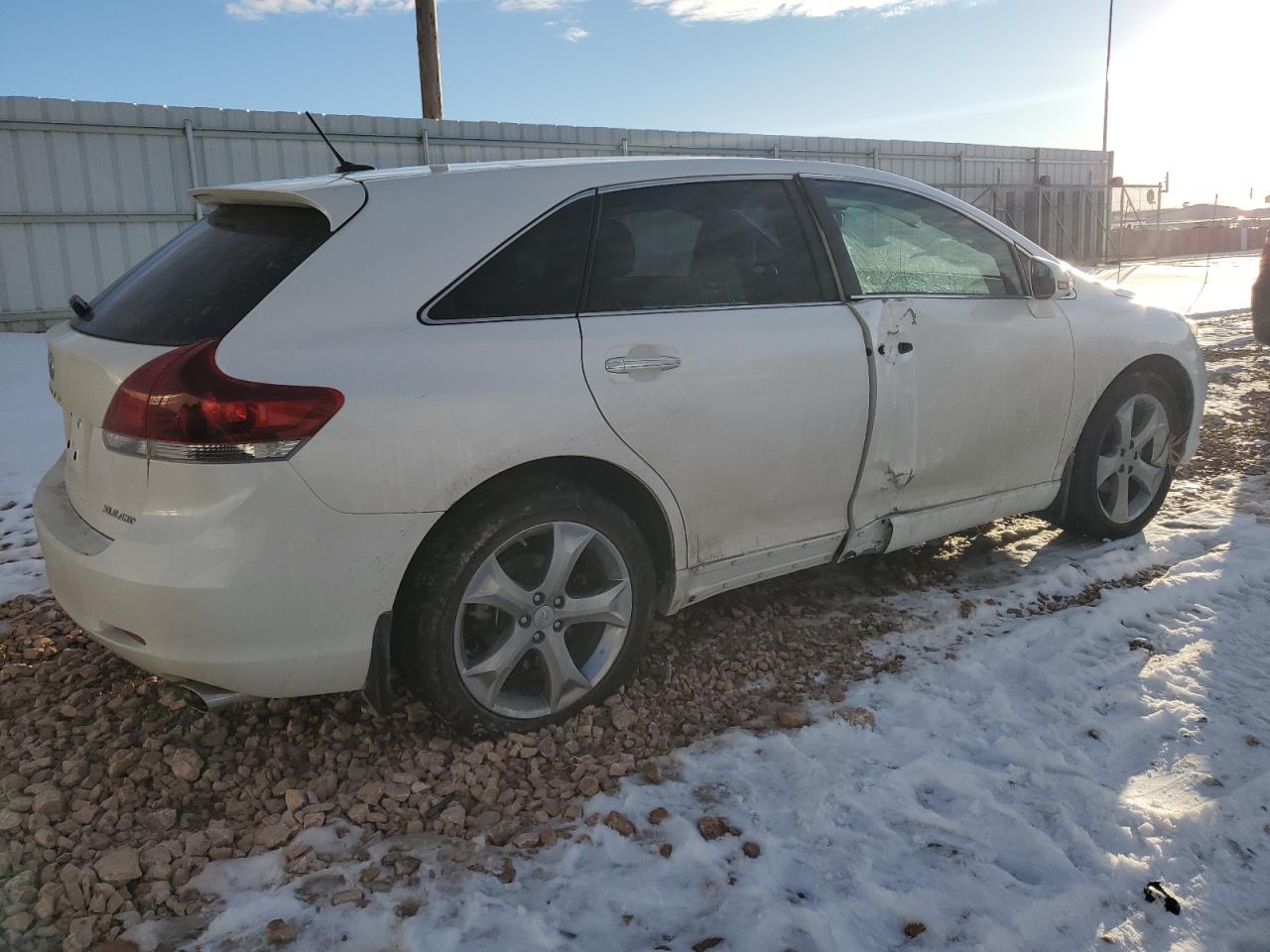 2014 Toyota Venza - Image 3