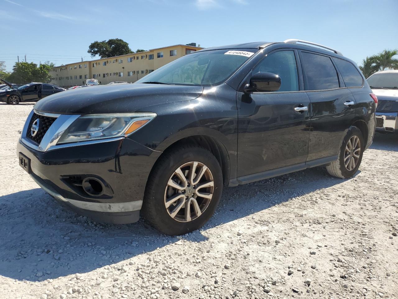 2014 Nissan Pathfinder - Image 1