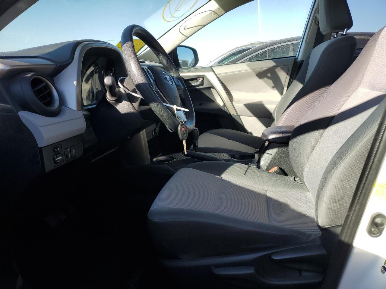 2013 Toyota RAV 4 - Image 7
