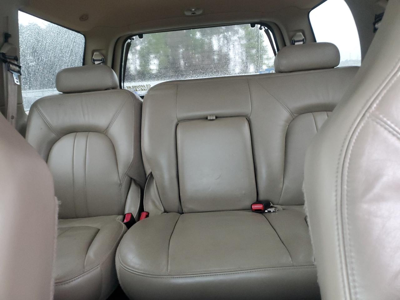 2000 Ford Expedition - Image 10