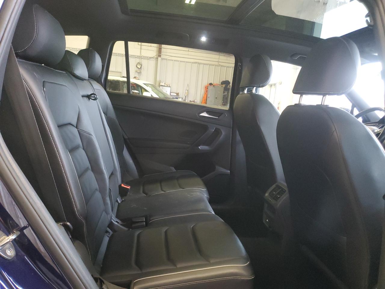 2021 Volkswagen Tiguan - Image 11
