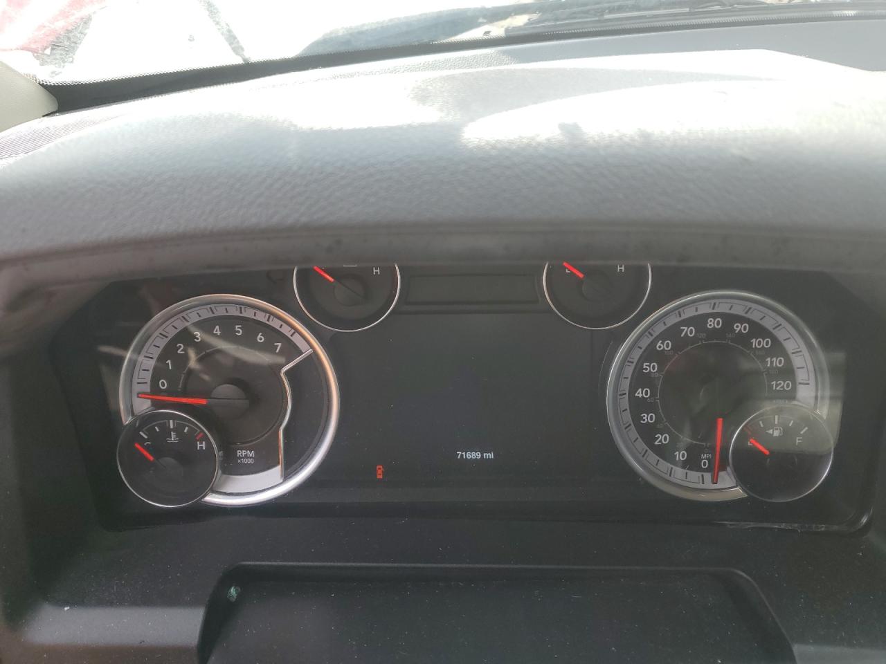 2020 RAM 1500 - Image 9