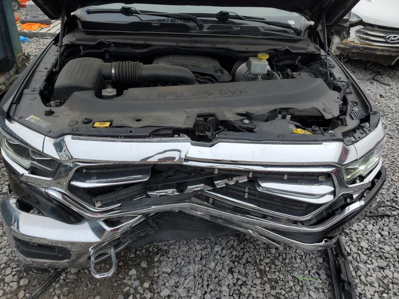 2019 RAM 1500 - Image 11