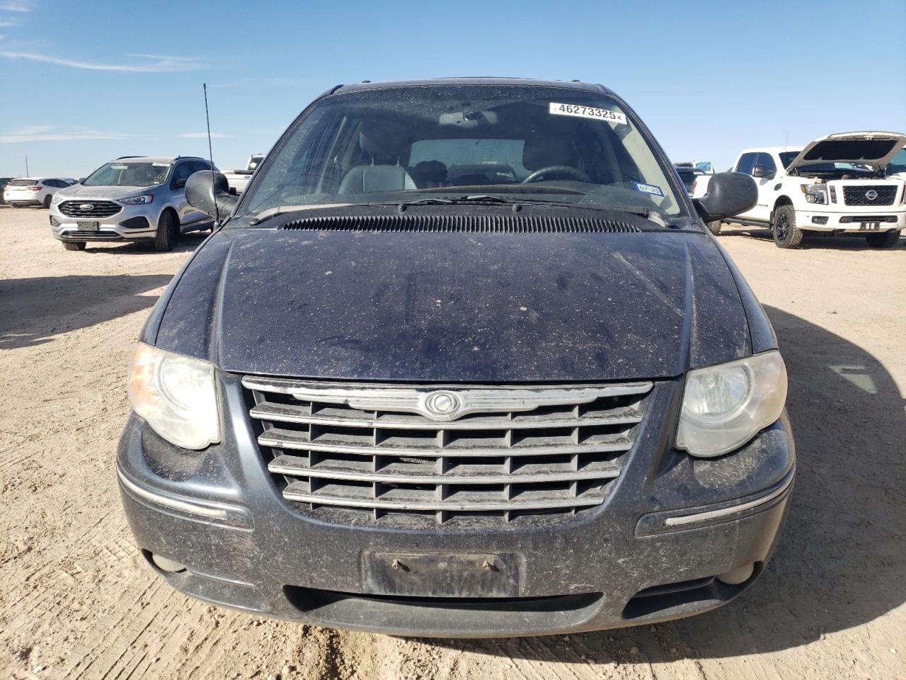 2007 Chrysler Town & Country - Image 5