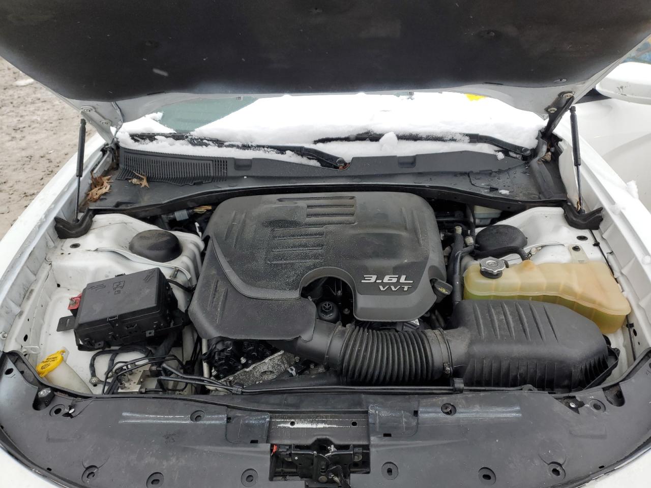2015 Dodge Charger - Image 11