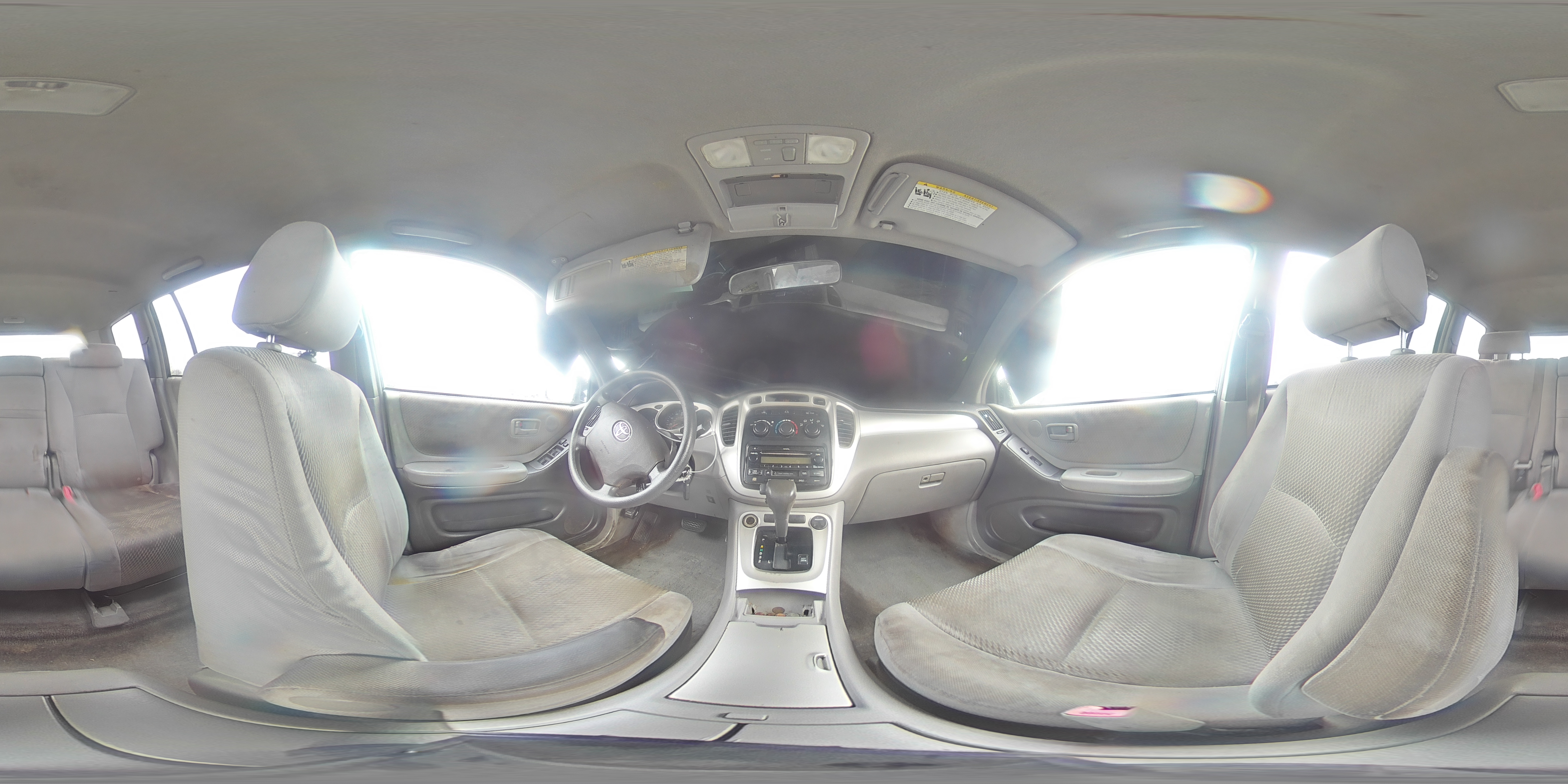 2005 Toyota Highlander - Image 13