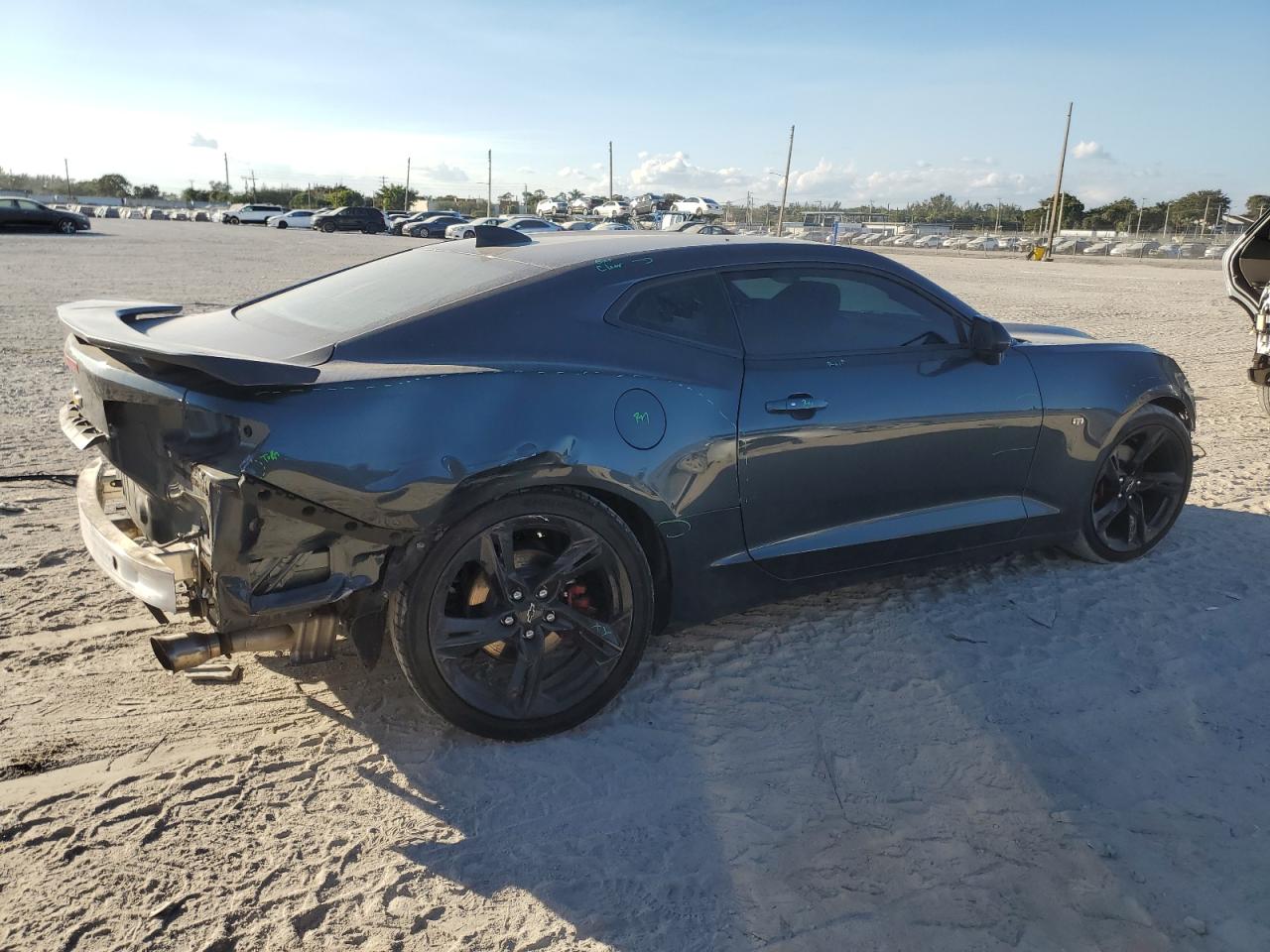 2021 Chevrolet Camaro - Image 3