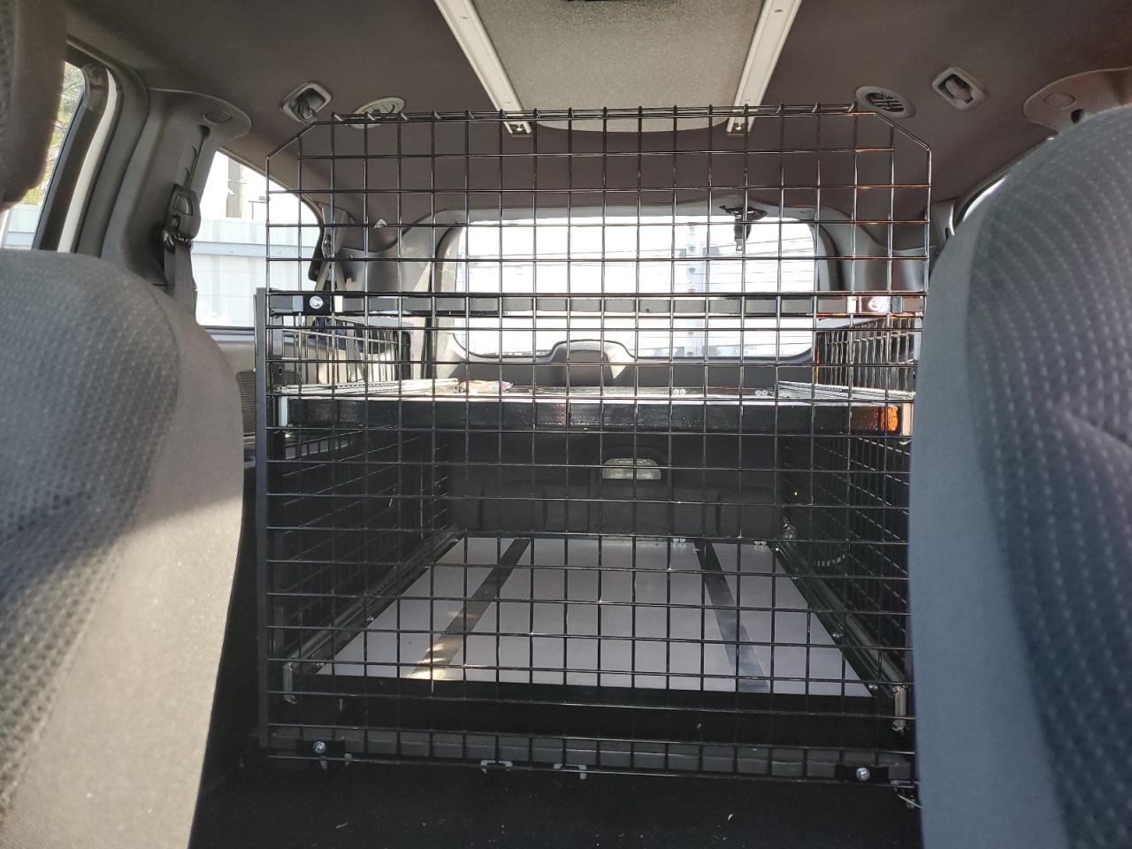 2020 Dodge Caravan - Image 10