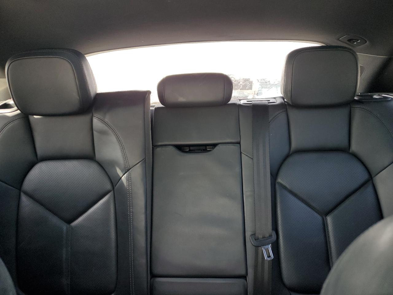 2015 Porsche Macan - Image 10