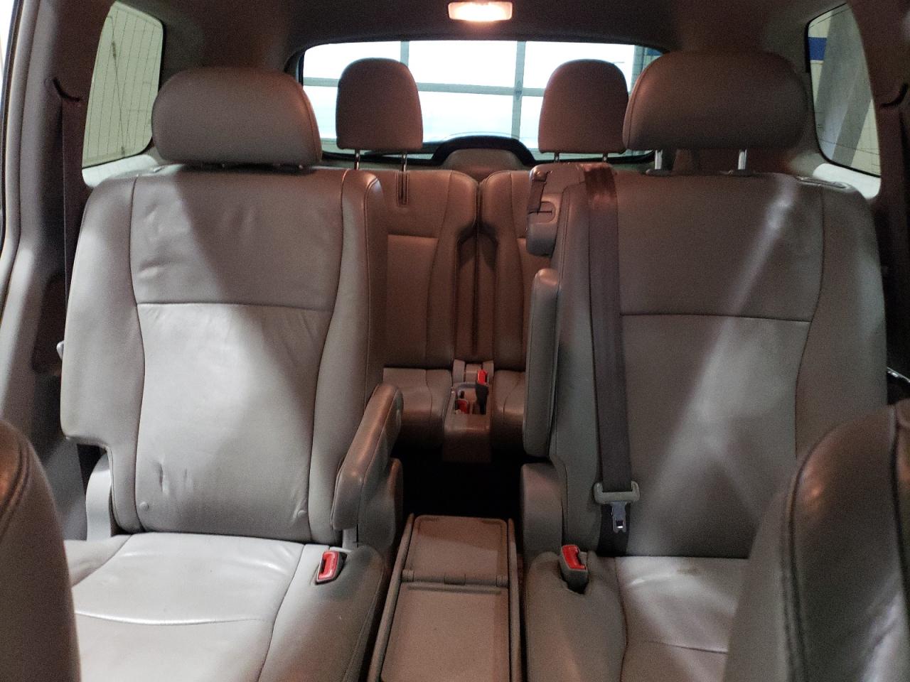 2013 Toyota Highlander - Image 10