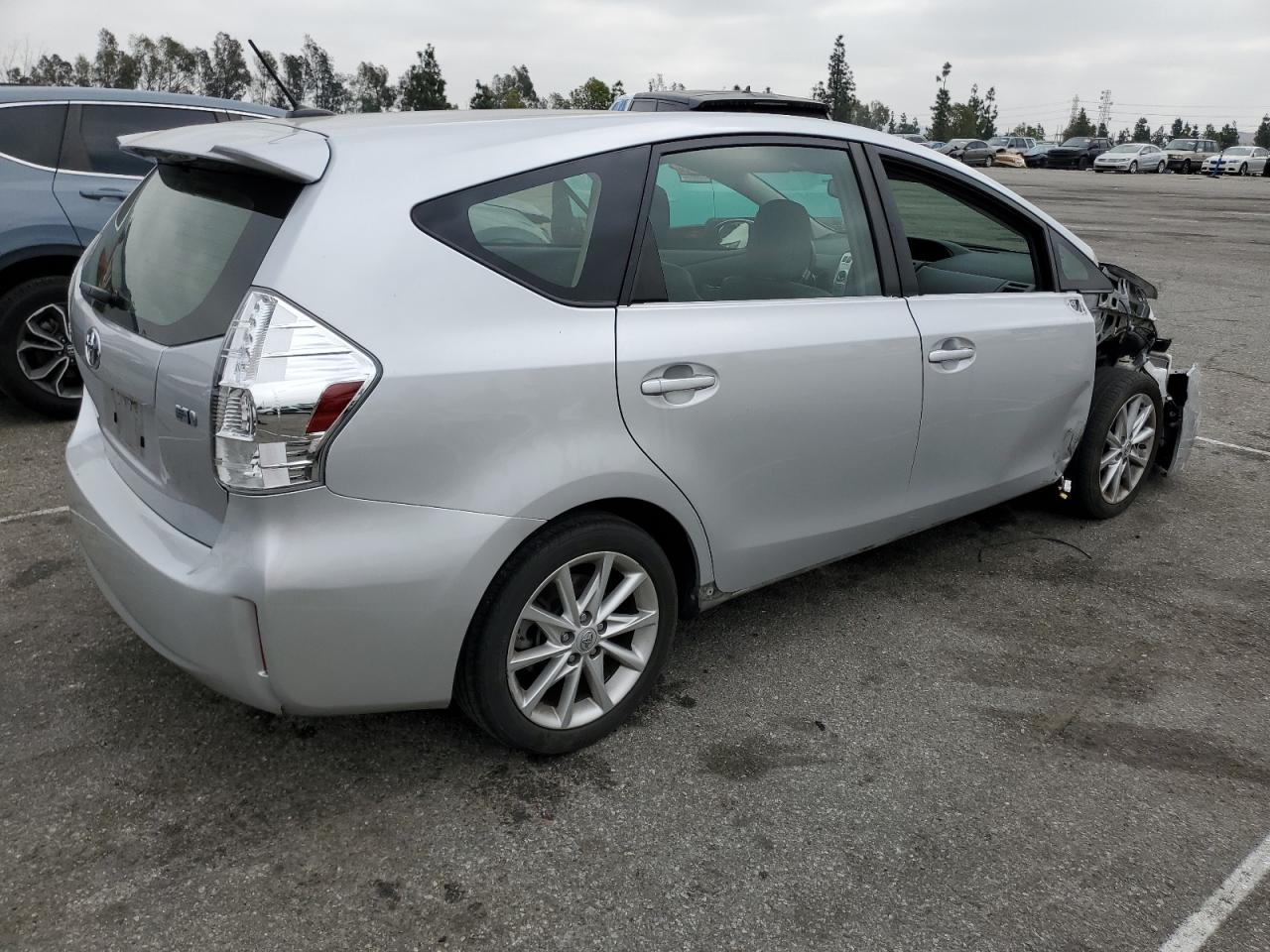 2014 Toyota Prius - Image 3