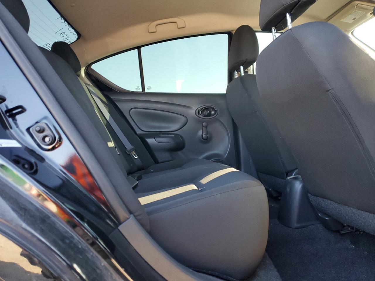 3N1CN7AP8KL817146 NISSAN VERSA 2019