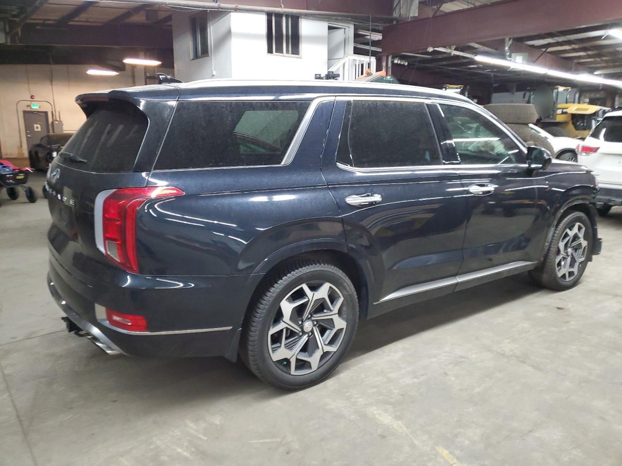 2022 Hyundai Palisade - Image 3