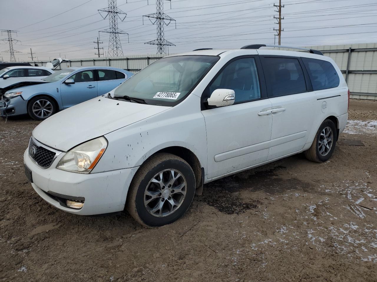 2014 Kia Sedona Lx للبيع في Elgin، IL - Rear End