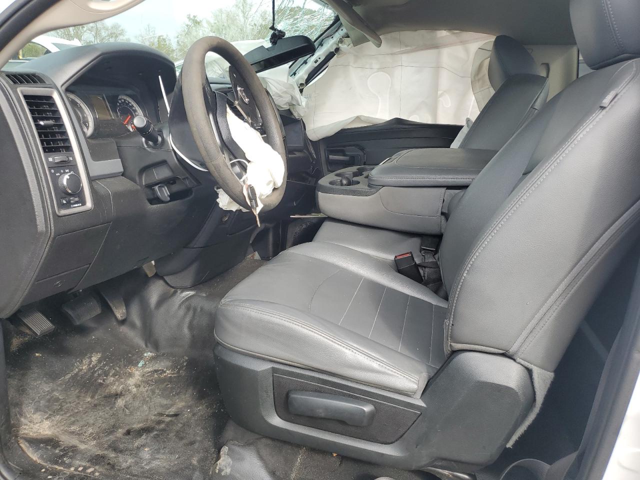 2019 RAM 1500 - Image 7