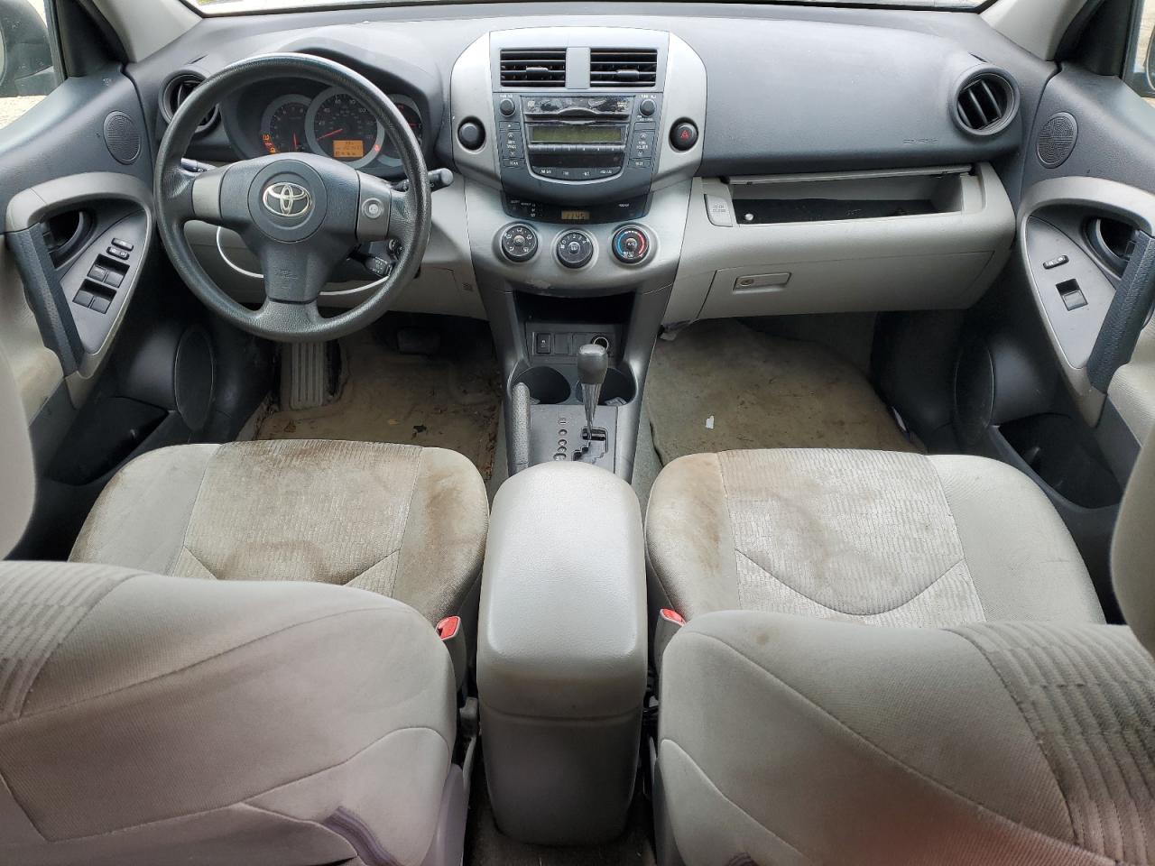 2010 Toyota RAV 4 - Image 8