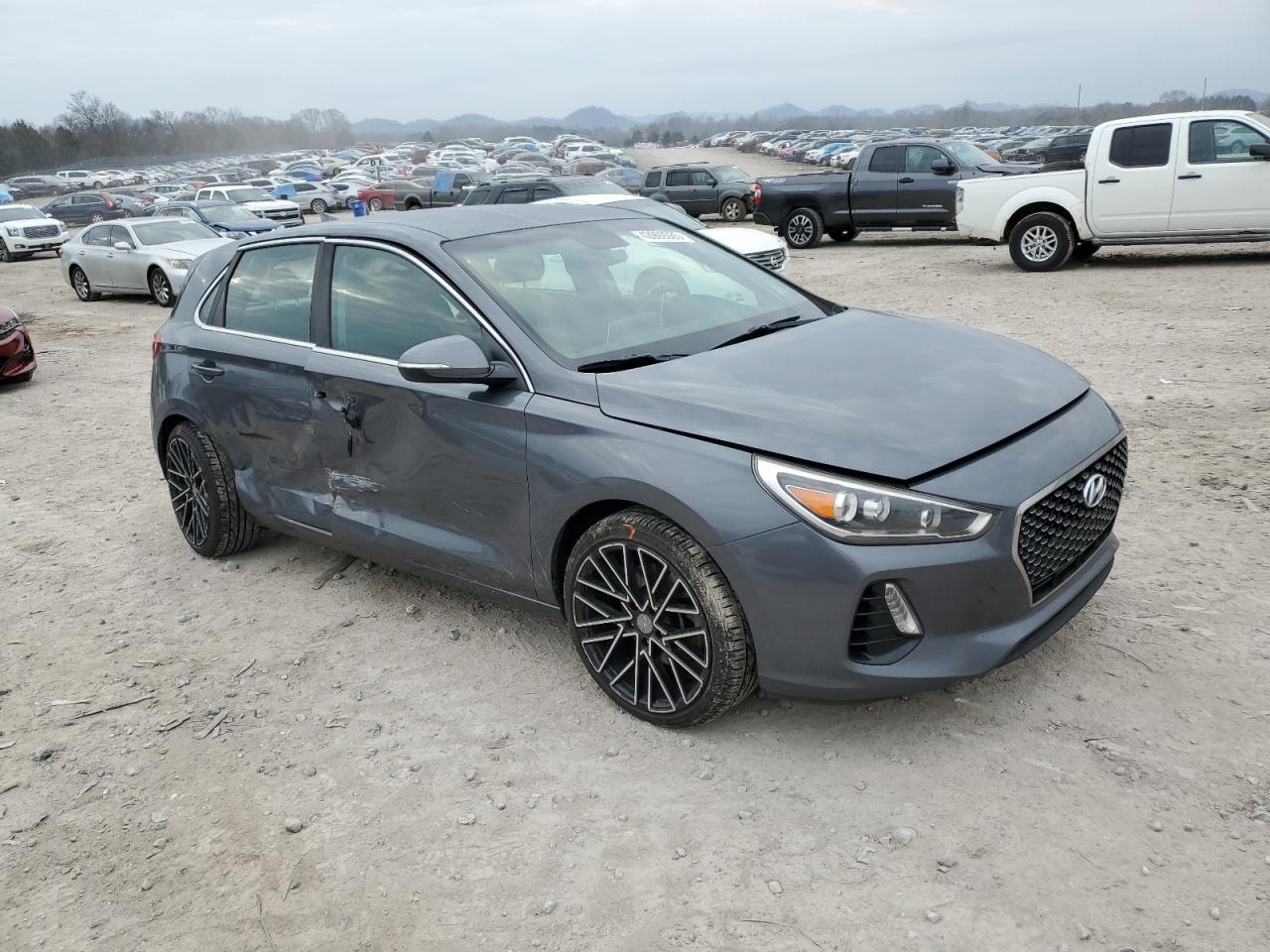 2018 Hyundai Elantra - Image 4
