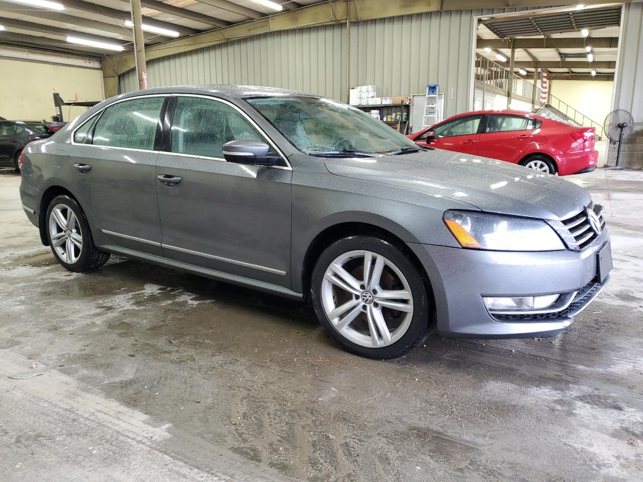 2015 Volkswagen Passat - Image 4