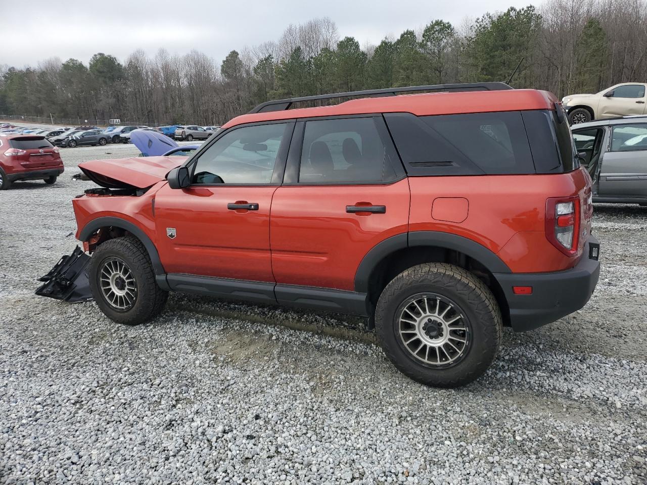2023 Ford Bronco - Image 2
