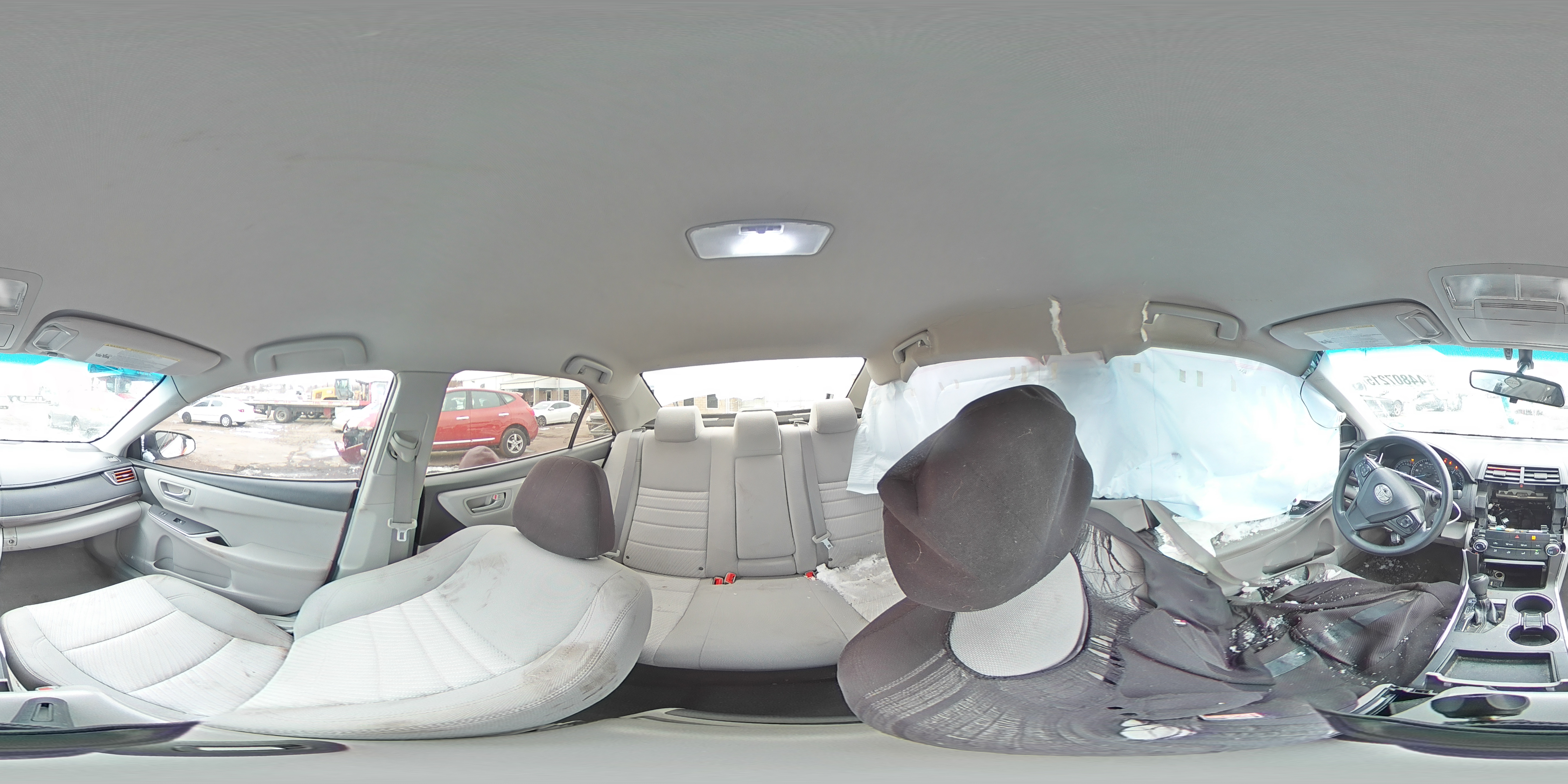 2015 Toyota Camry - Image 12