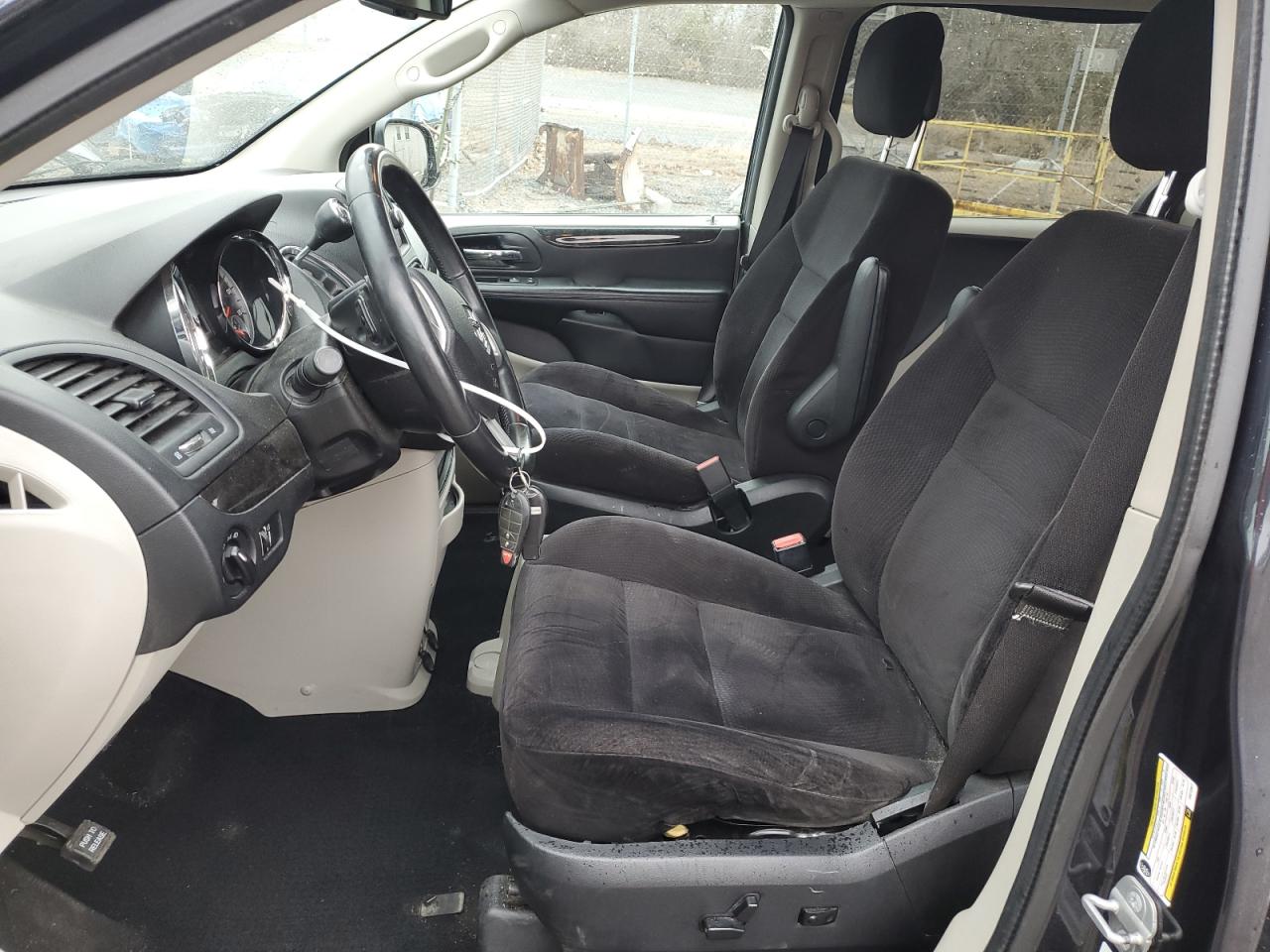 2014 Dodge Caravan - Image 7