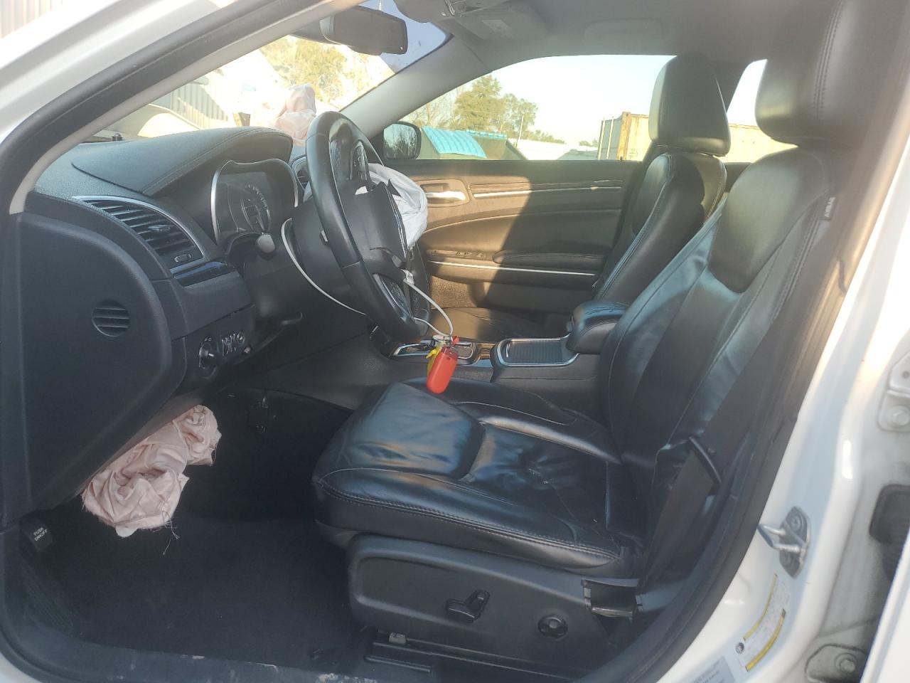 2015 Chrysler 300 - Image 7