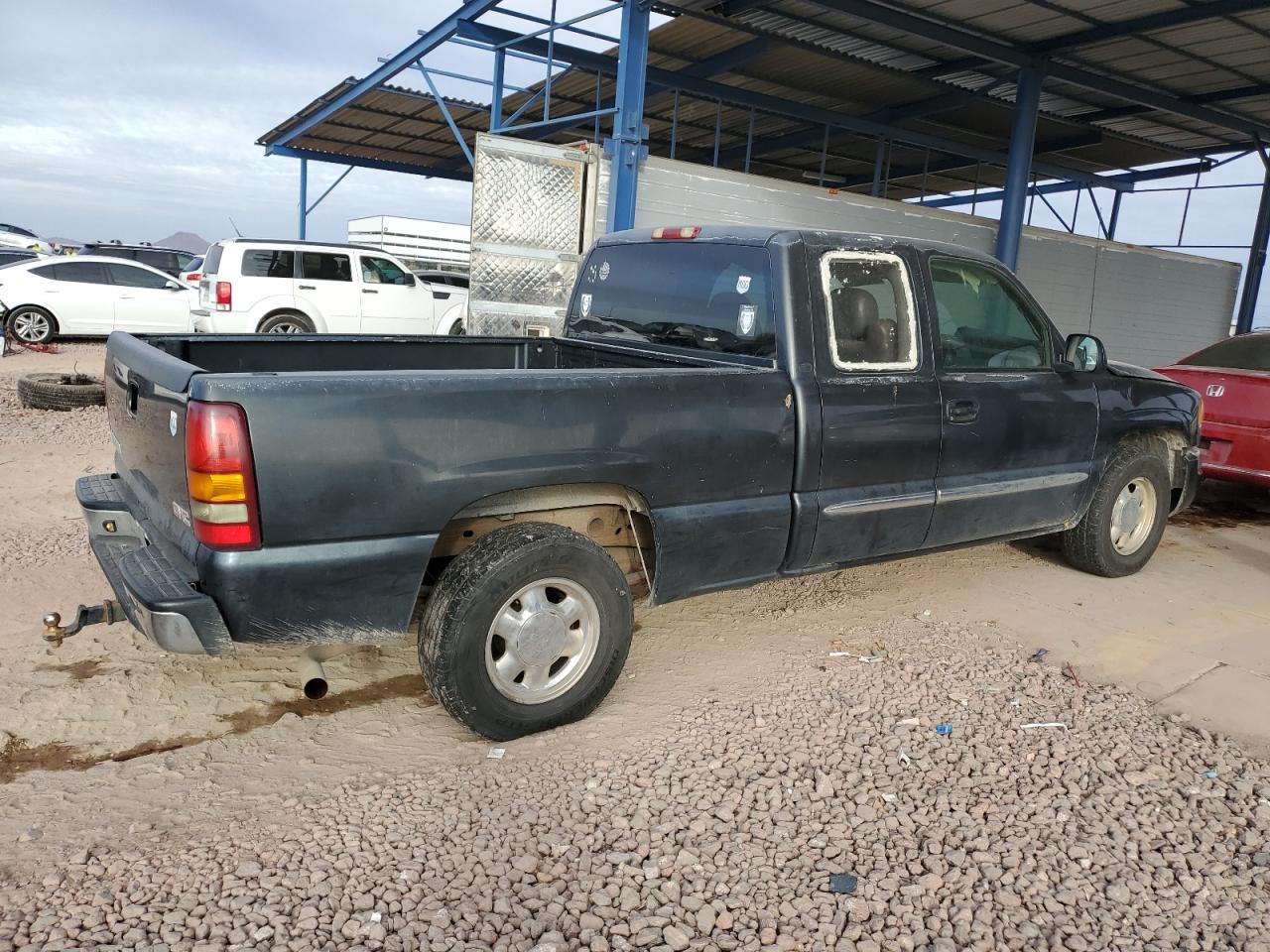 2003 GMC Sierra - Image 3