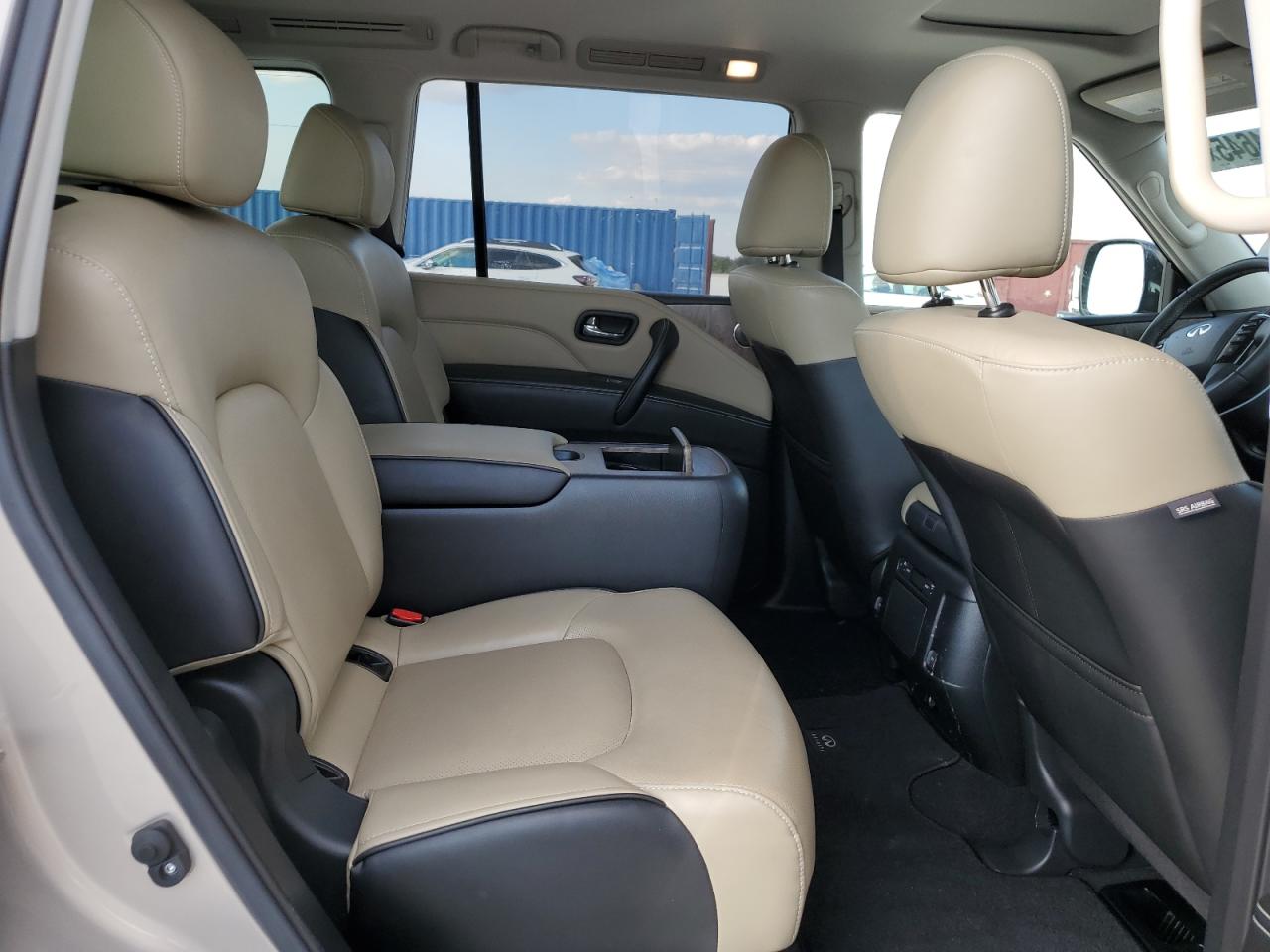 2021 Infiniti QX80 - Image 11
