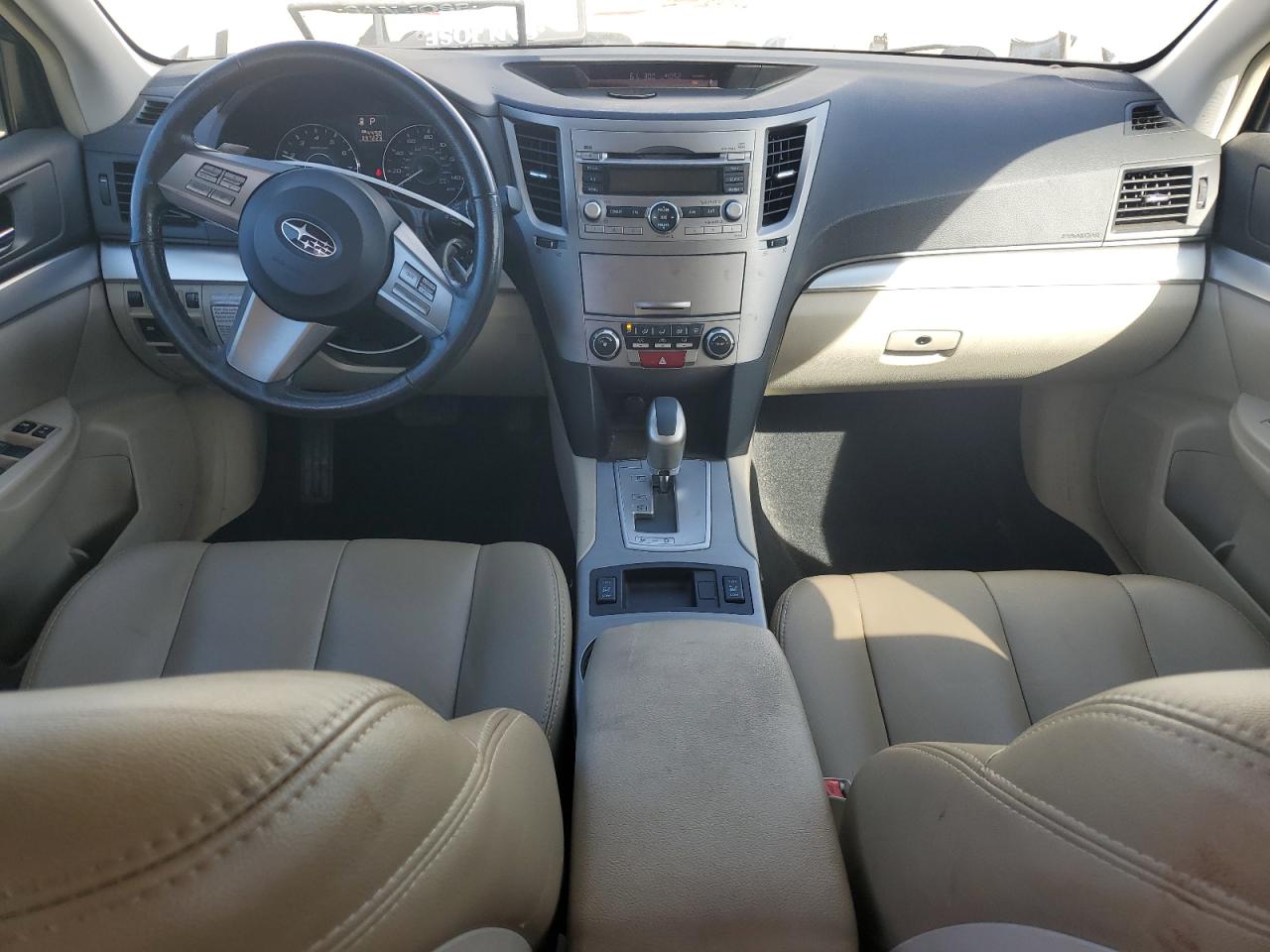 2011 Subaru Outback - Image 8