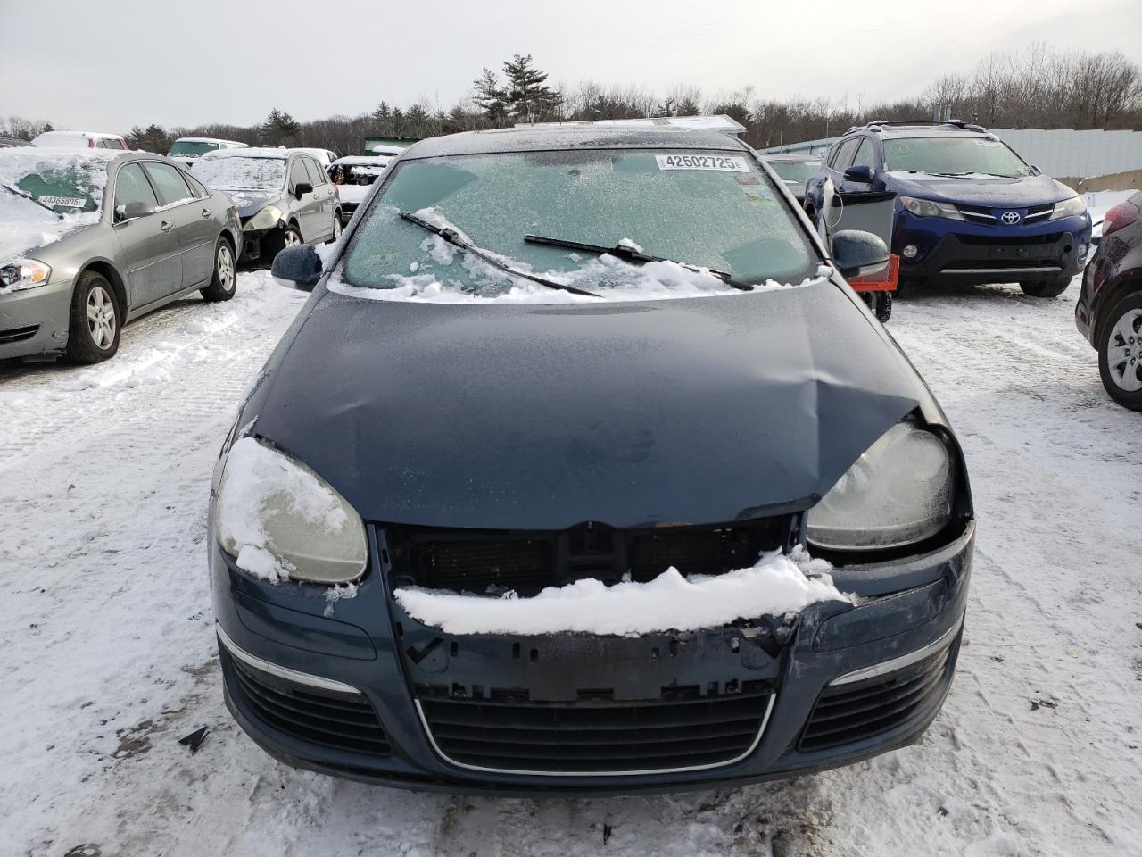 2009 Volkswagen Jetta - Image 5