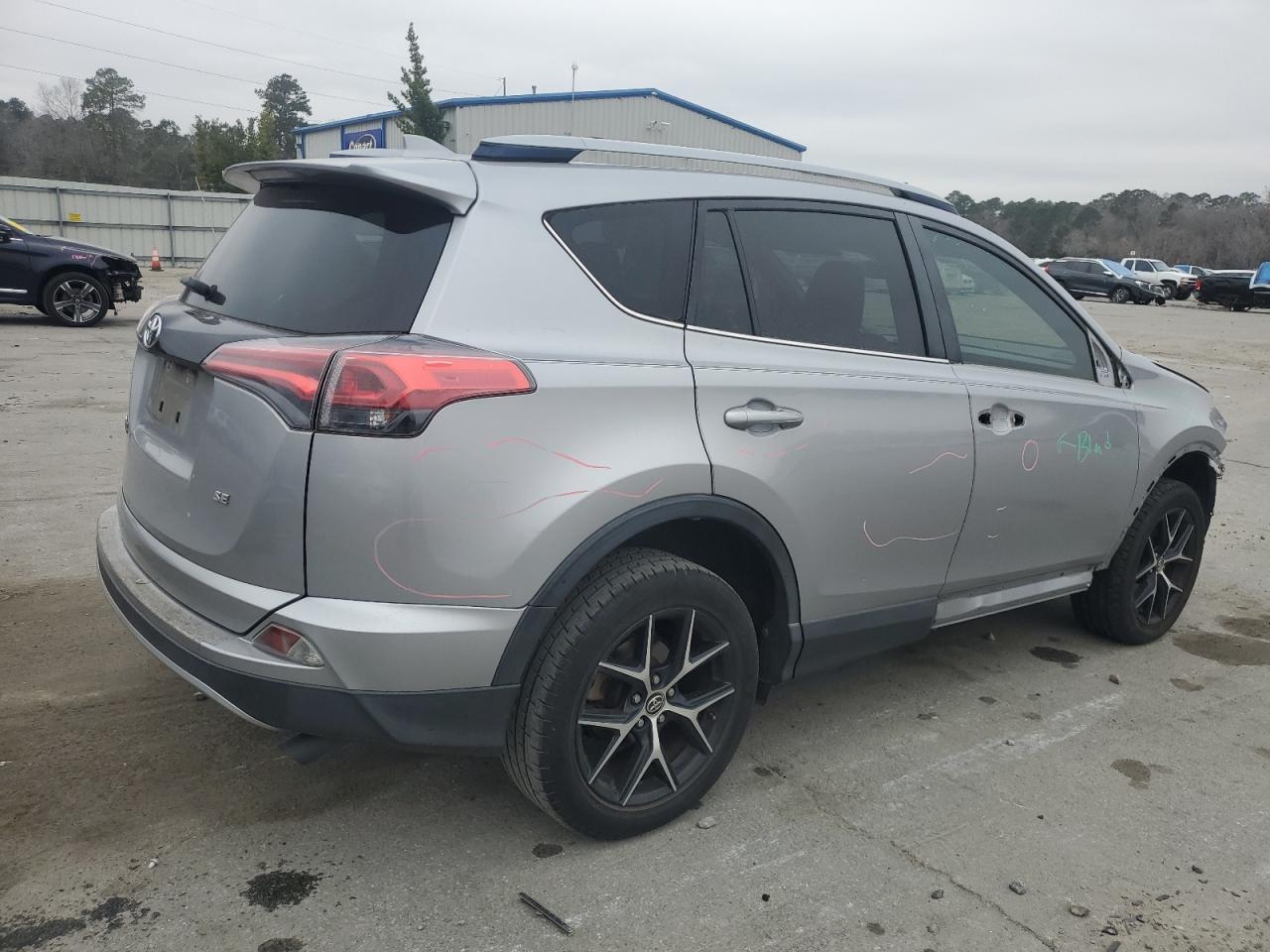 2018 Toyota RAV 4 - Image 3