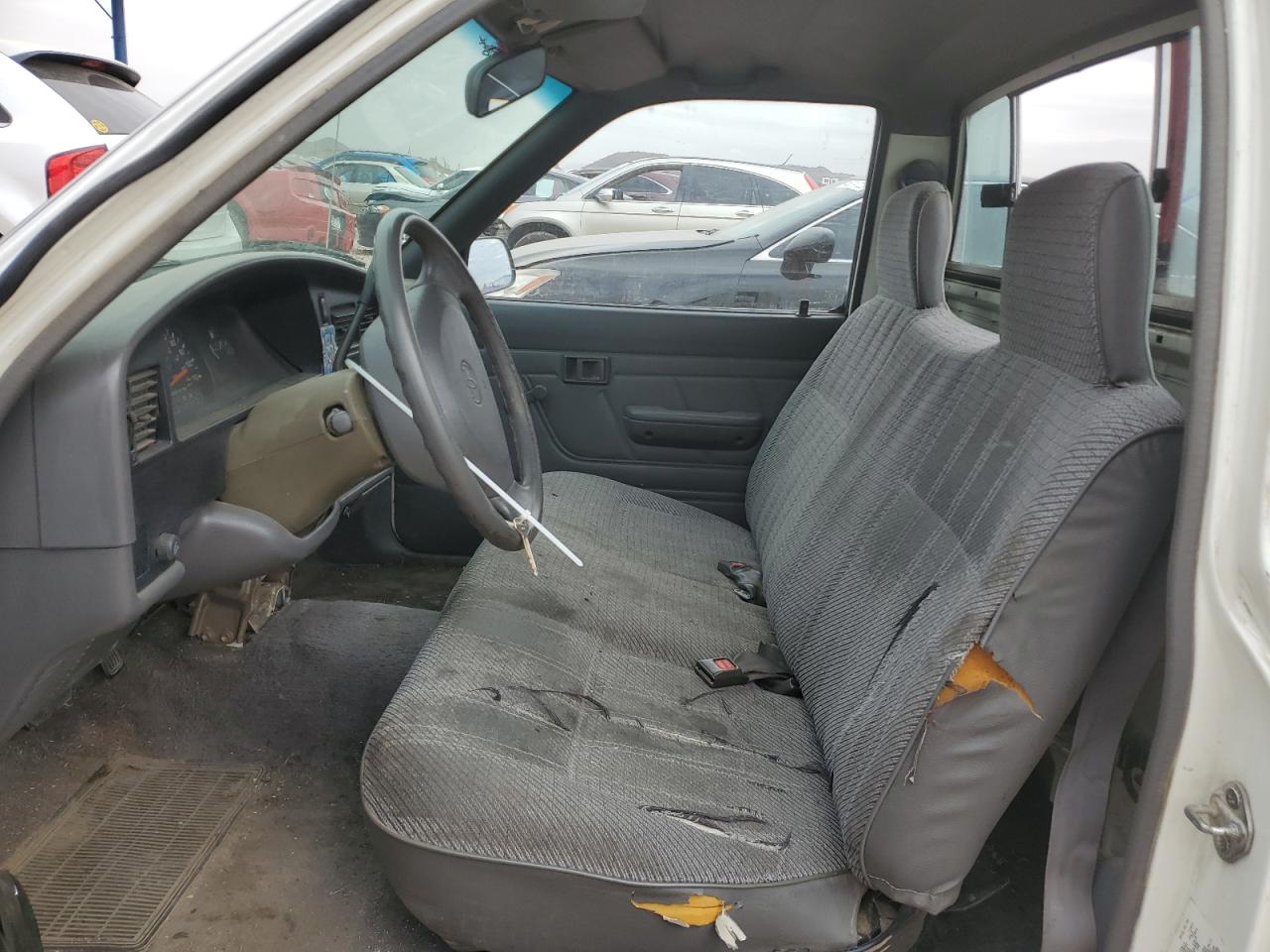 1994 Toyota Pickup - Image 7