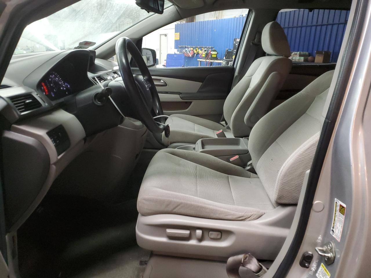 2011 Honda Odyssey - Image 7